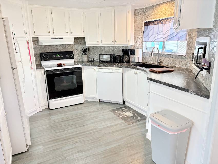 414 Zacapa a Venice, FL Mobile or Manufactured Home for Sale